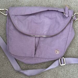 LULULEMON all night festival bag